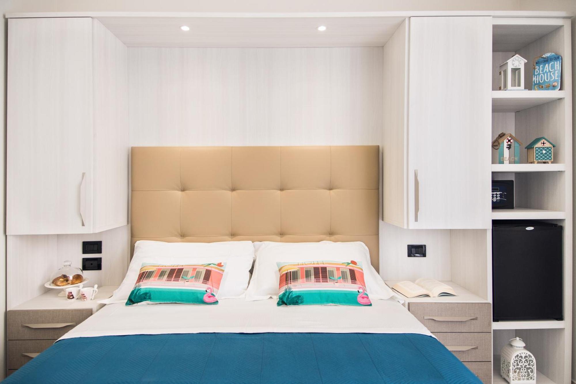 Viva Beach Hotel 里米尼 外观 照片