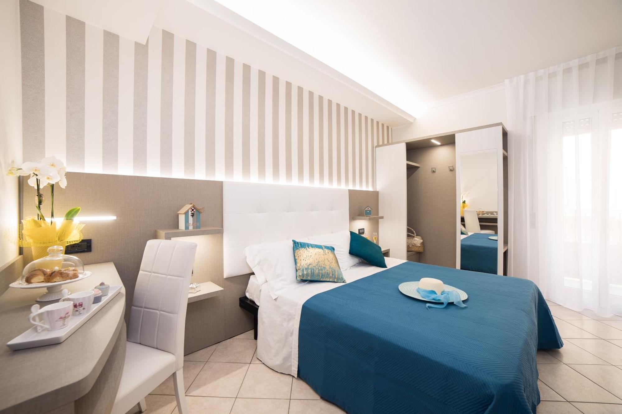 Viva Beach Hotel 里米尼 外观 照片